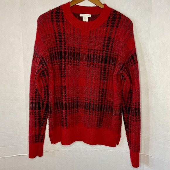 Size Medium Sweater - Red Plaid Cozy Long Sleeve Knit - Picture 1 of 5